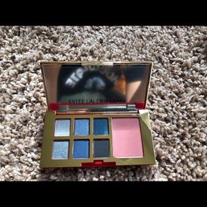 Estée Lauder eye and cheek palette